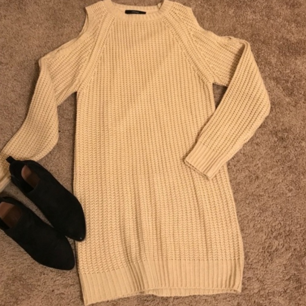 F21 open shoulder sweater dress